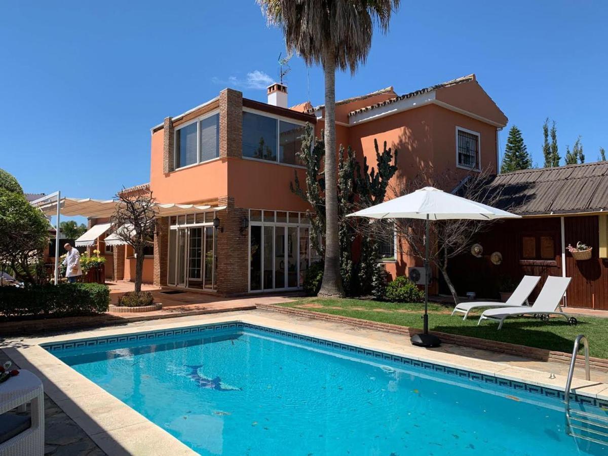 Chalet Con Piscina A 50 M De La Playa . 마르베야 외부 사진