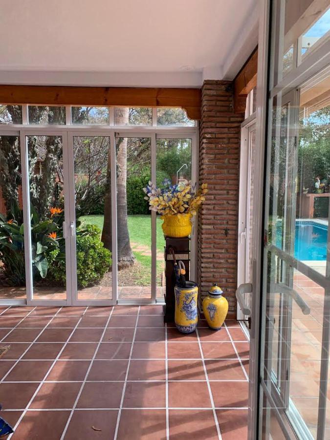 Chalet Con Piscina A 50 M De La Playa . 마르베야 외부 사진