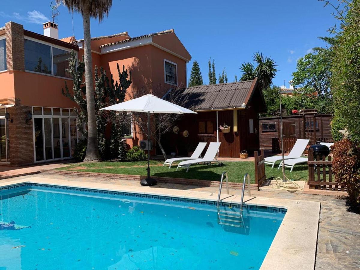 Chalet Con Piscina A 50 M De La Playa . 마르베야 외부 사진